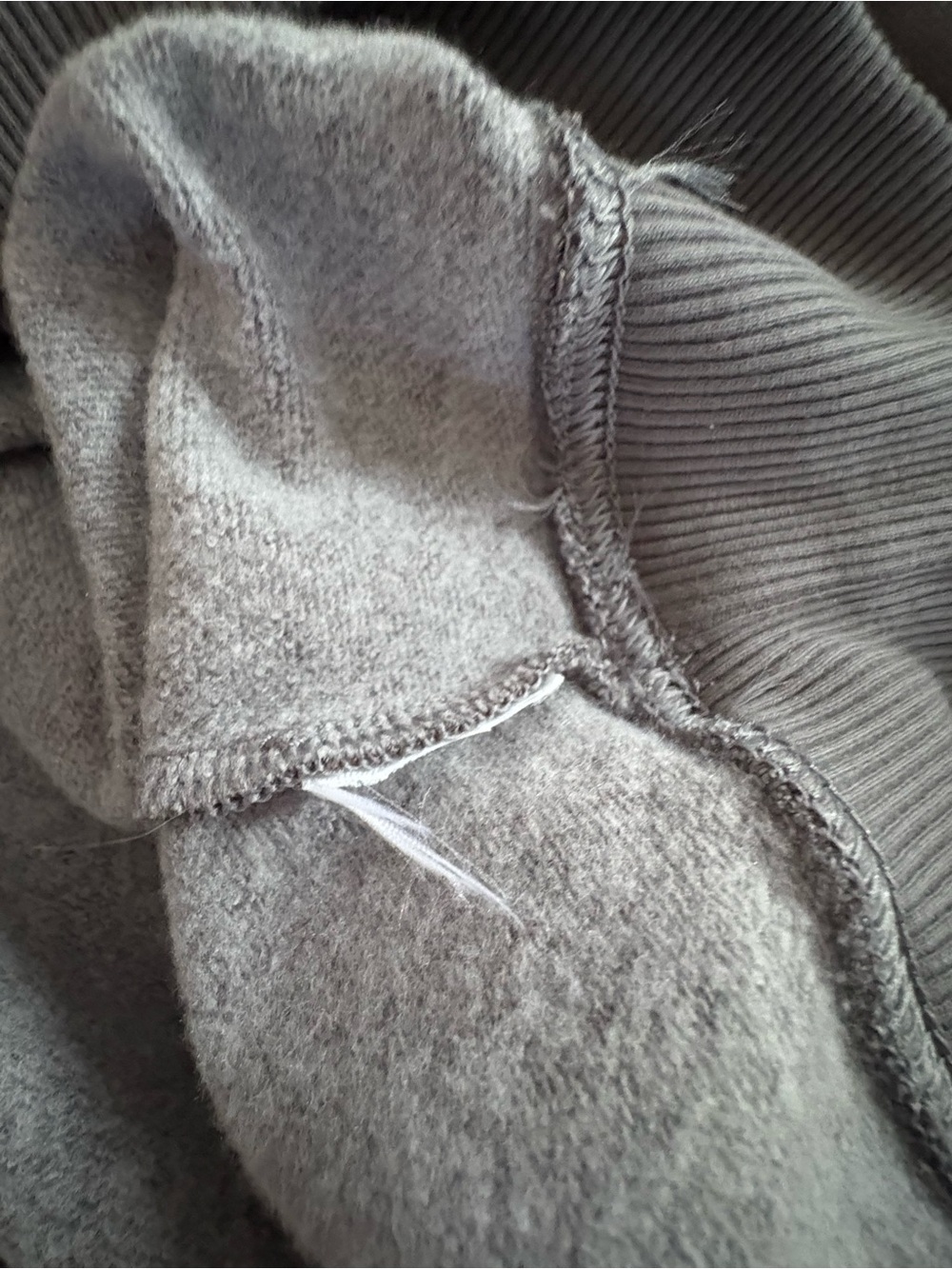 American Eagle Outfitters Gray Crewneck Sweater with Purple and Blue Graphic - Picture 6 of 6